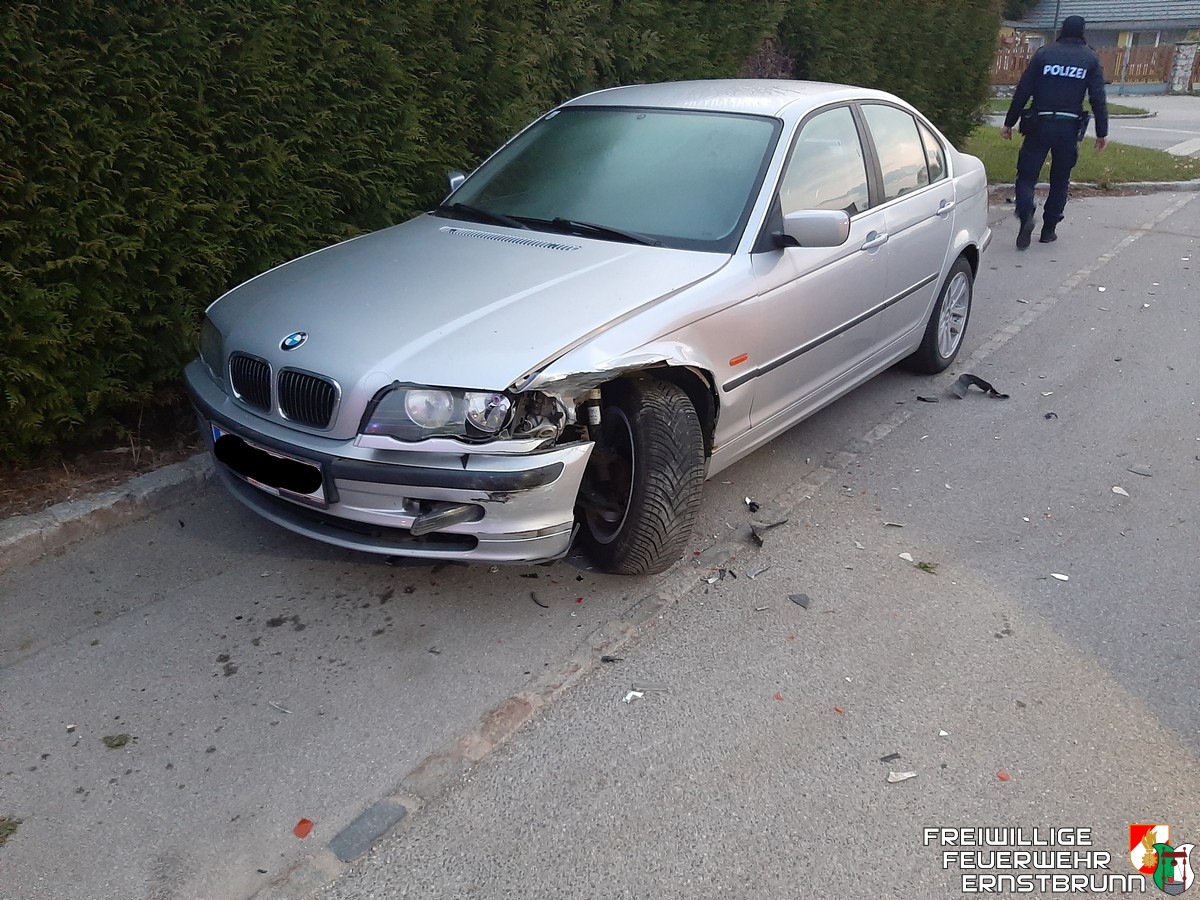 Verkehrsunfall mit Fahrerflucht