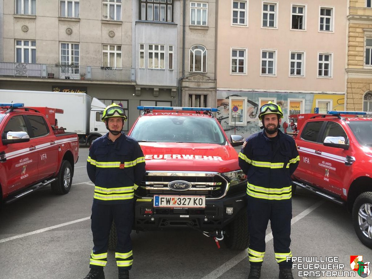 Feierliche Schlüsselübergabe