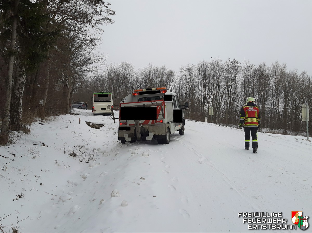 LKW und Fahrzeugbergungen