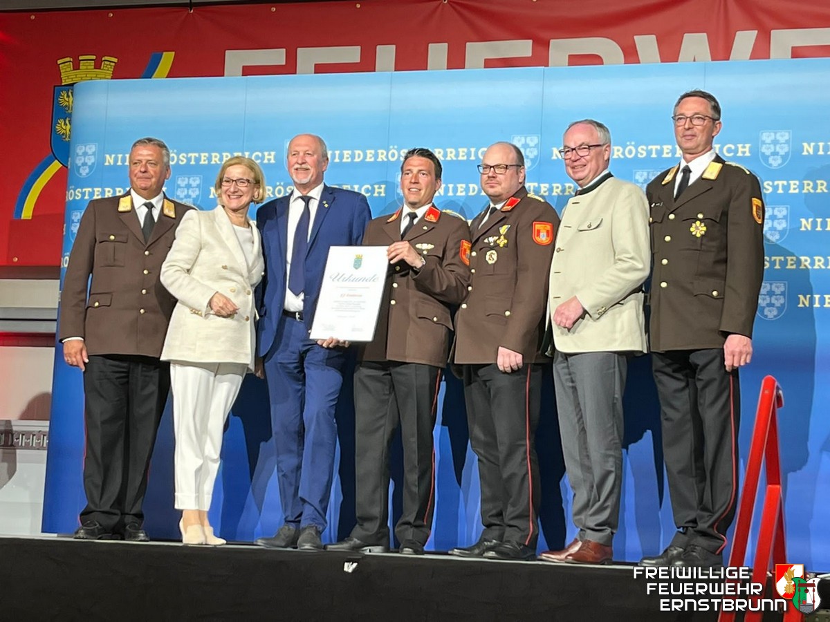 Überreichung der Jubiläumsurkunde