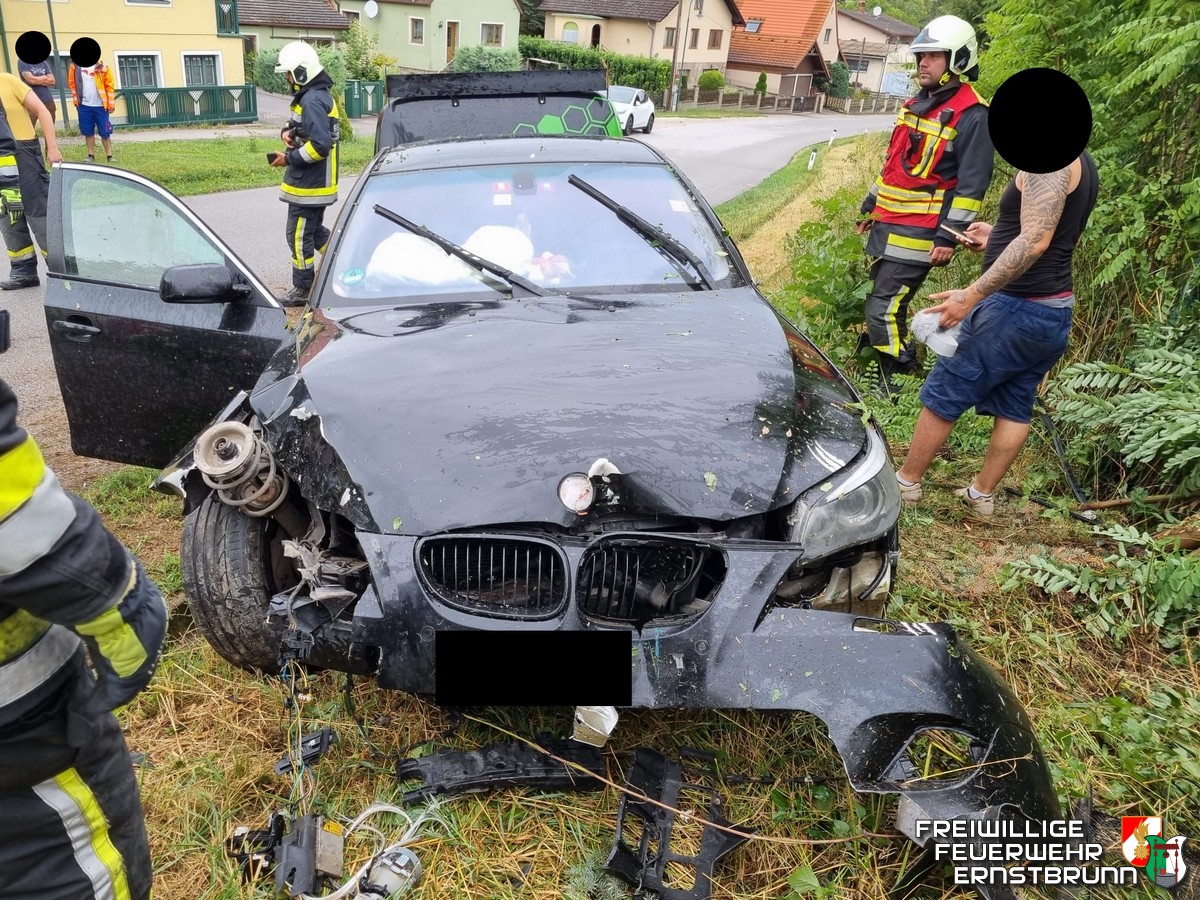 Vermutlicher Fahrzeugbrand