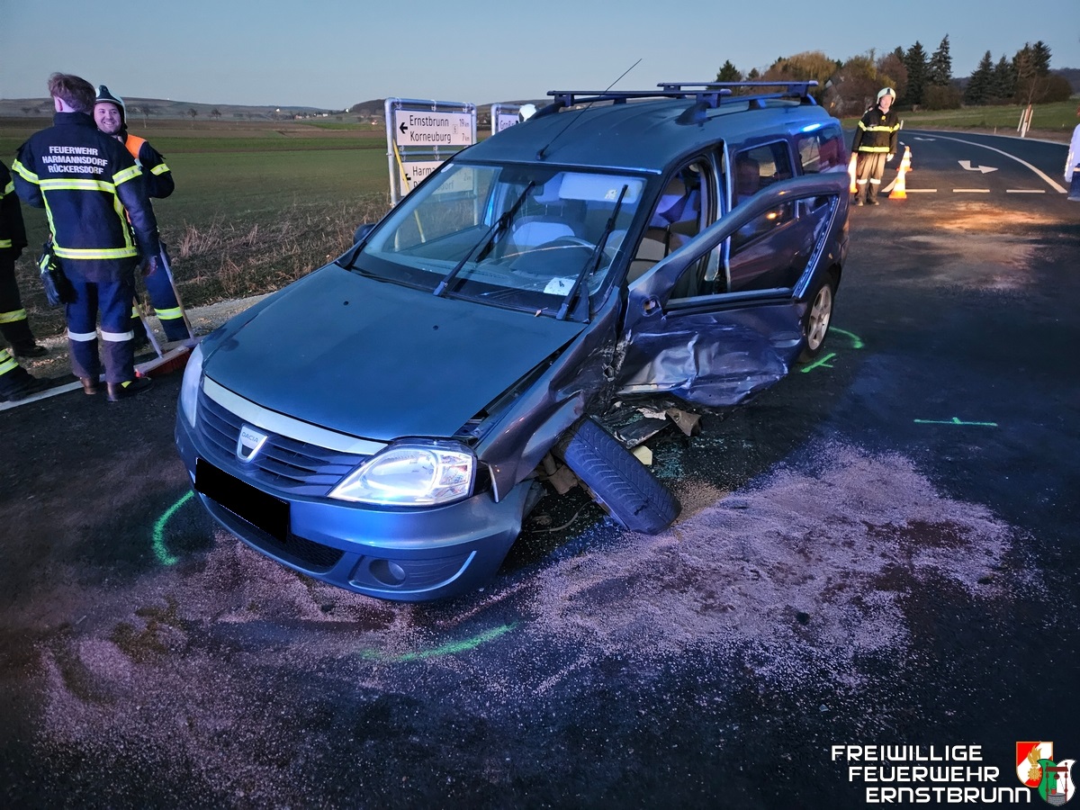 PKW Bergung nach Verkehrsunfall