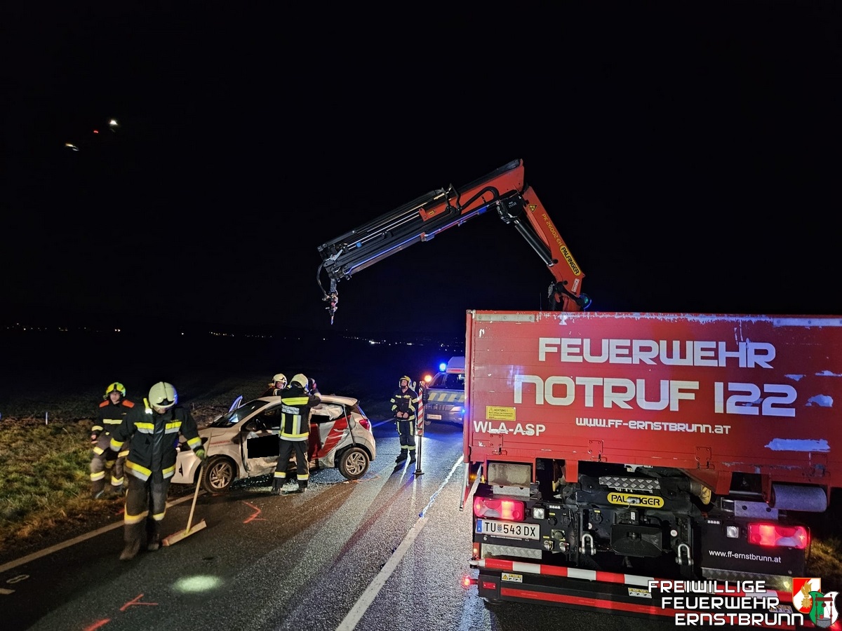 PKW Bergung nach Verkehrsunfall